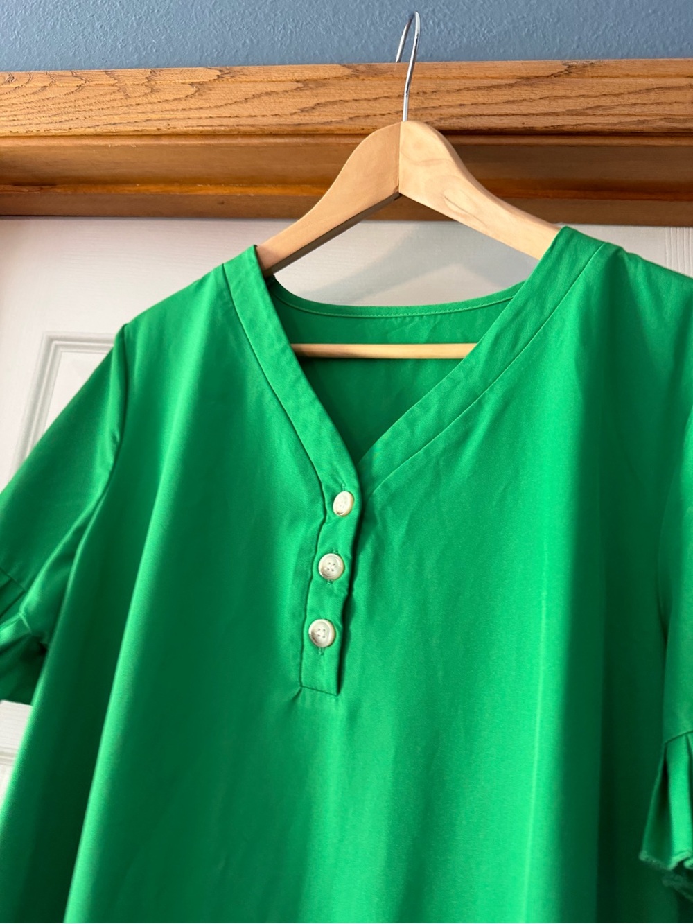 Women’s SHEIN Bright Green V-Neck Ruffle Hem Dress LARGE - Picture 3 of 5